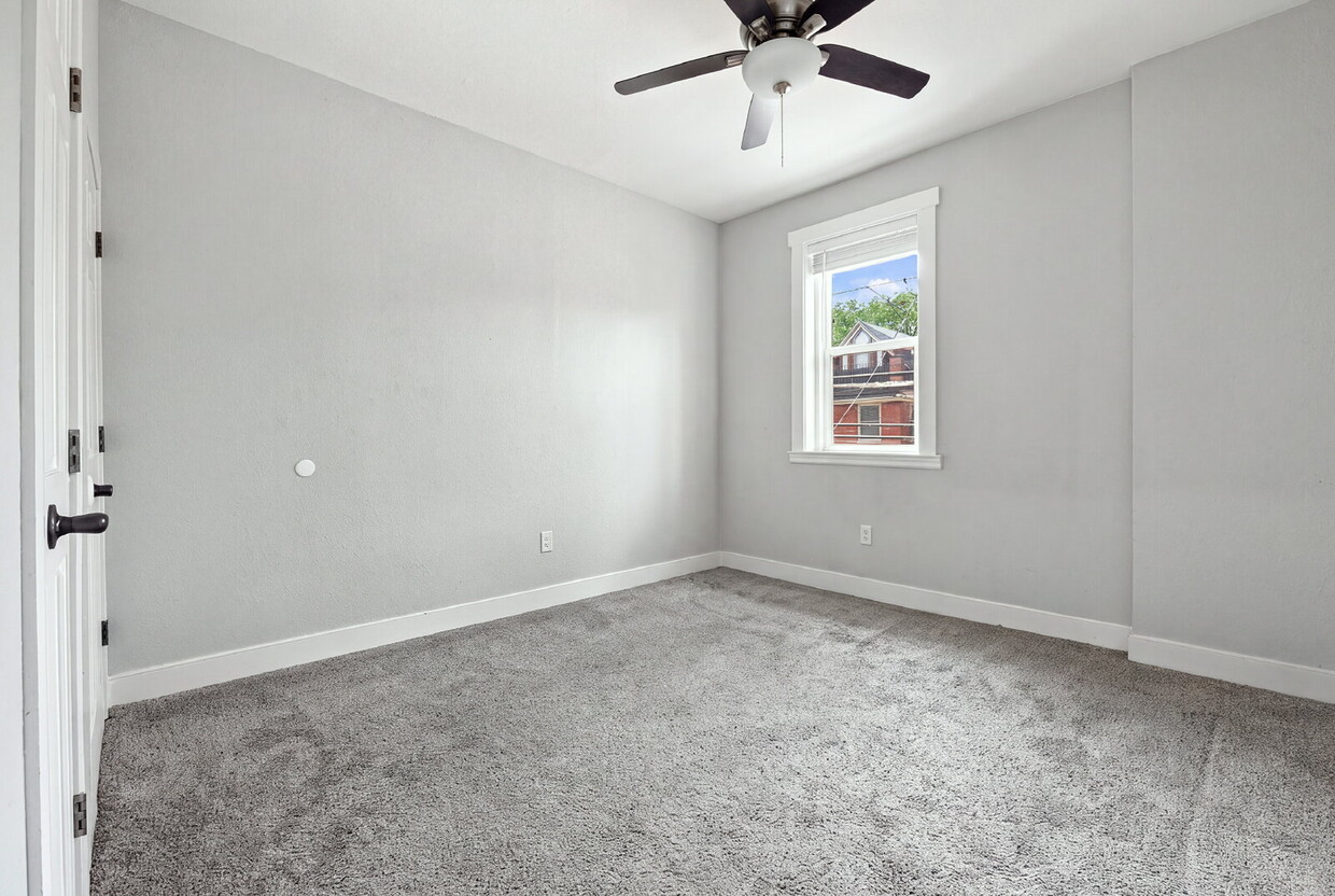 $1,620.95 with $300 off the first month rent, 1 Bed - 1 Bath, Condo in Denver with All Utilities ... - $1,720.95 with $300 off the first month rent, 1 Bed - 1 Bath, Condo in Denver with All Utilities ...