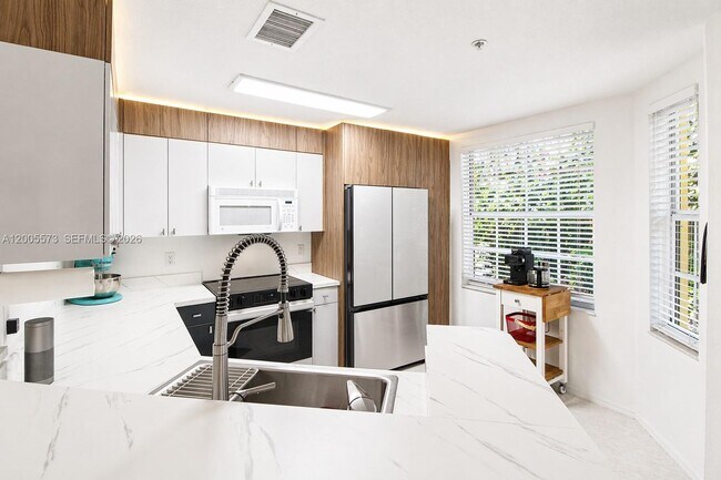 Foto del edificio - 8940 NE 8th Ave