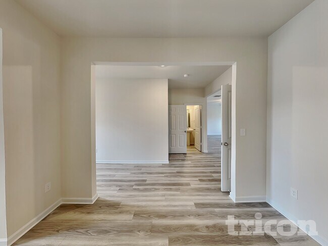 Foto del edificio - 264 Oliver Dr