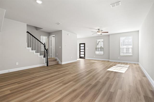 Building Photo - 2657 Gateway Ave