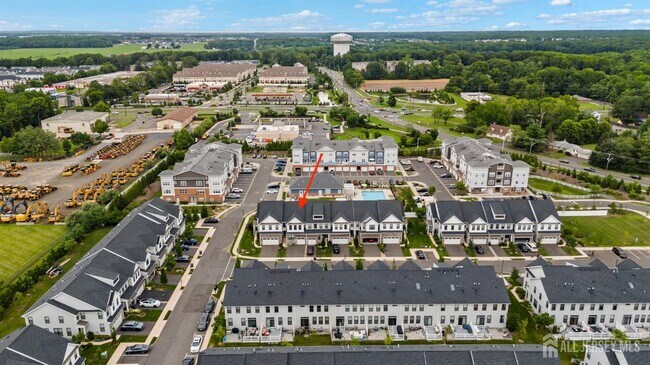 Foto del edificio - 30 Clover Ln