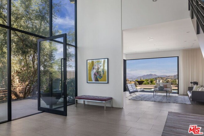 Foto del edificio - 3337 Beverly Ranch Rd