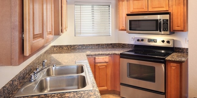 Building Photo - Scottsdale Haciendas Condominiums