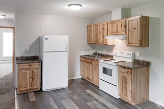 Building Photo - Suite Livn - Willmar