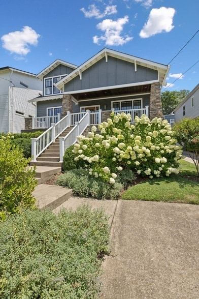 Photo - 2310 Vaulx Ln House