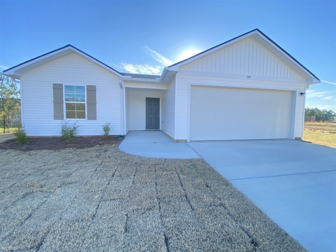 3 br, 2 bath House 139 Paraiso Creek Drive House Rental in