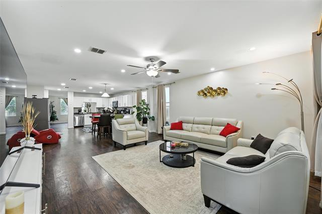 Foto del edificio - 12631 Vandelia St