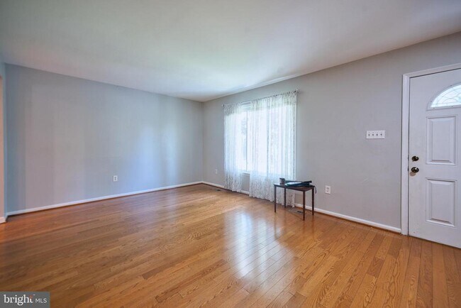 Foto del edificio - 12805 Poplar St