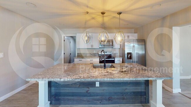 Foto del edificio - 2714 E 21st St