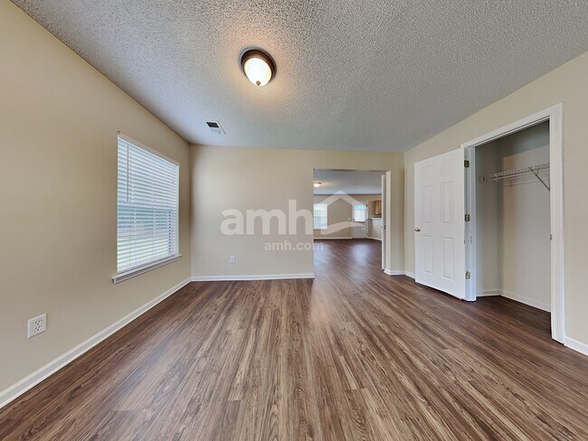 Building Photo - 1022 Deerberry Rd