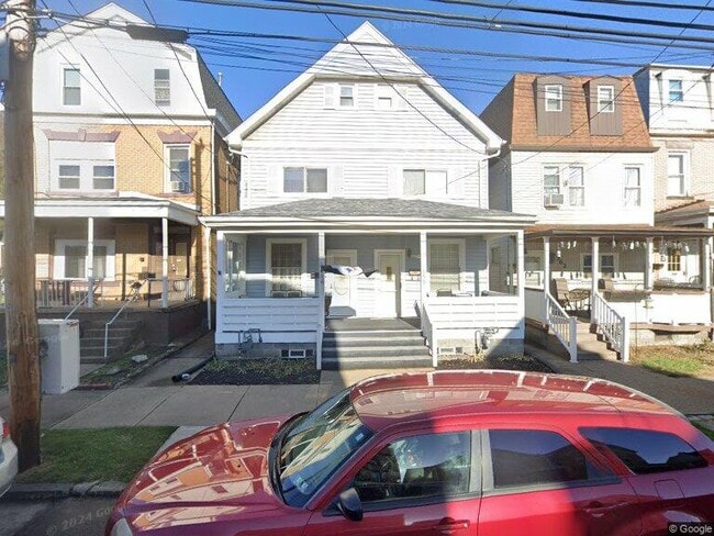 Building Photo - 356 2nd St