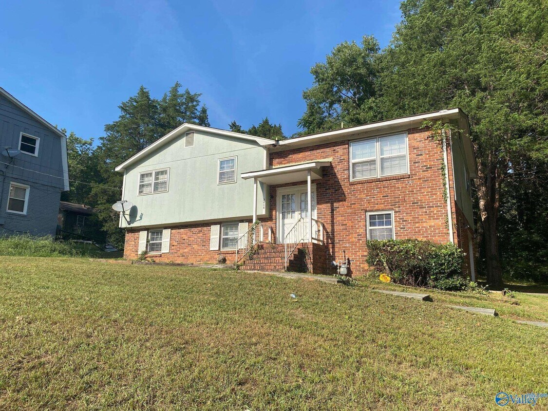 Primary Photo - 2815 Coosa Cir NW