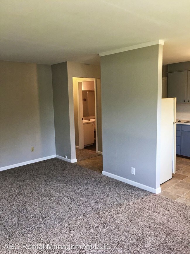1707 El Segundo Ave, Schofield, WI 54476 Room for Rent in Schofield, WI