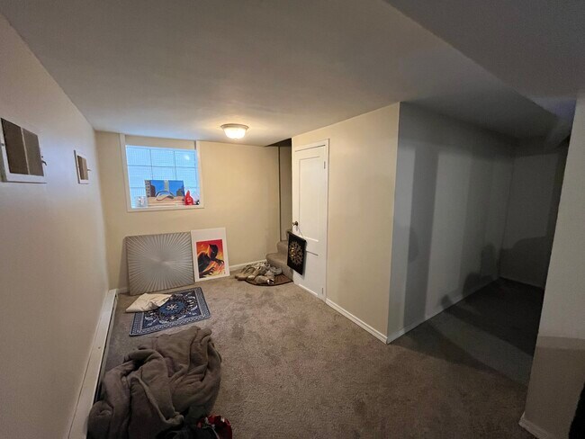 Foto del edificio - 5126 W Cullom Ave