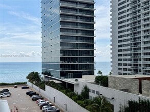 Building Photo - 1980 S Ocean Dr