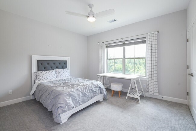 Foto del edificio - 25234 Calhoun Creek Dr