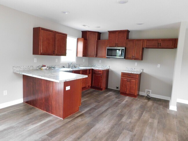 Foto del edificio - New Construction In Ferry Pointe Subdivision