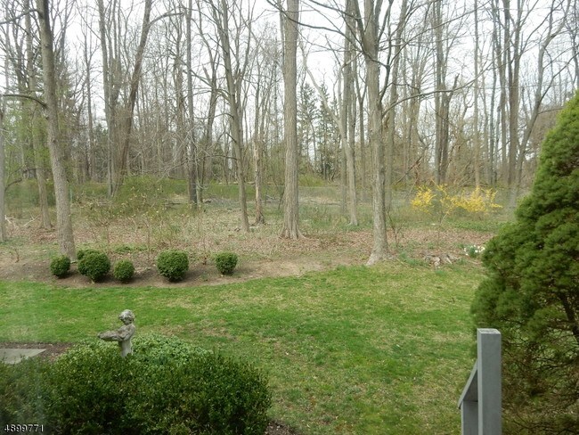 Building Photo - 20 Nottingham Ct