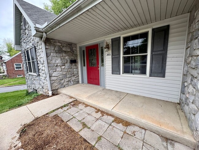 Foto del edificio - 3 Bedroom 2.5 Bathroom Home Available in Elizabethtown!