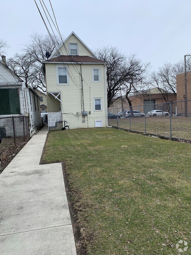 Apartments for Rent in 60609