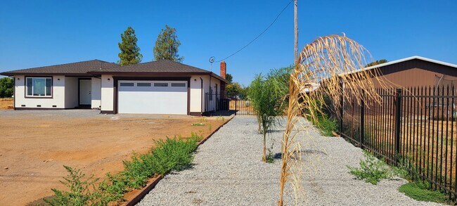 Building Photo - 7810 Excelsior Rd