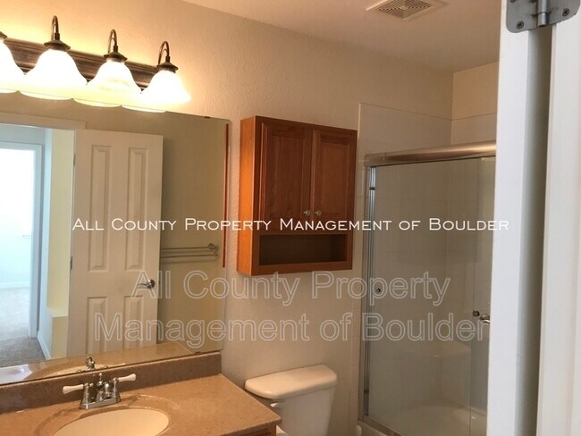 Foto del edificio - 805 Summer Hawk Dr