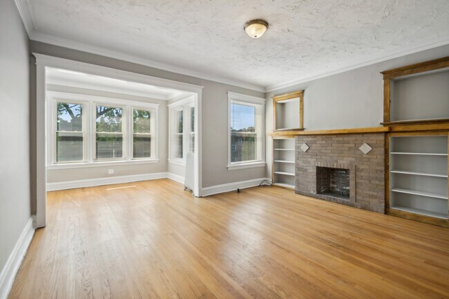 Foto del edificio - 4917 N Washtenaw Ave
