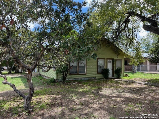 Foto principal - 614 13th St