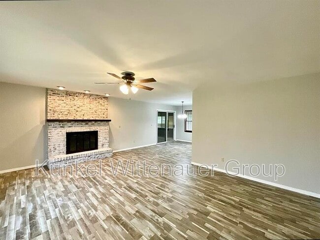 Foto del edificio - 101 Fox Creek Rd