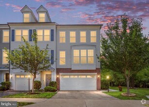 Building Photo - 9173 Balaton Lake Ln