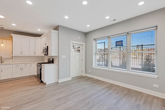 Foto del edificio - 2000 S Desplaines St