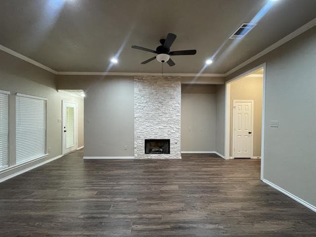 Building Photo - 204 Carlsbad Dr