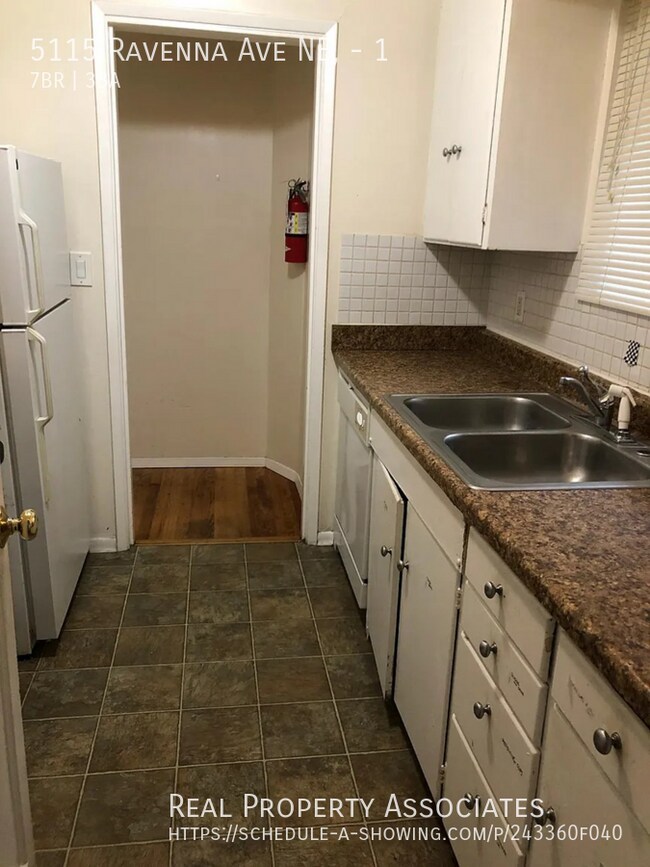 Foto del edificio - 5115 Ravenna Ave NE