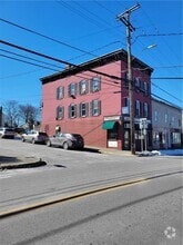 Building Photo - 1 Main St