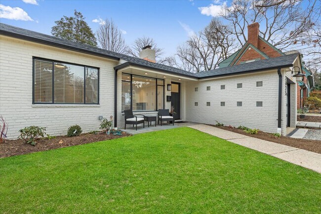 Building Photo - 2625 Fort Scott Dr