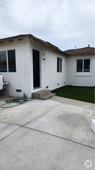 Building Photo - 10920 Lillian Ln