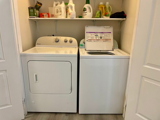 Building Photo - 66 N Chester Ave