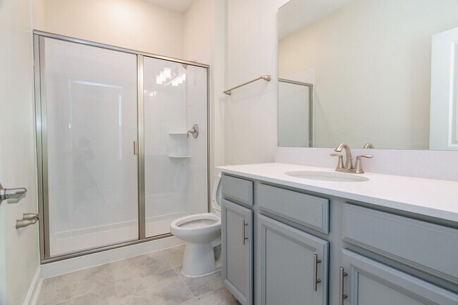 Building Photo - Lovely 5bd/3.5bath FOR RENT in highly soug...