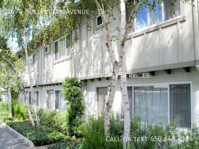 Foto del edificio - Village Square Townhouses