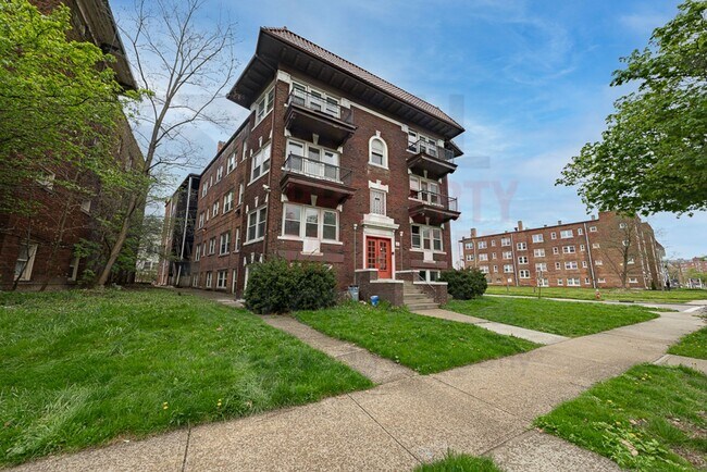 Foto del edificio - Cozy Living near University Circle
