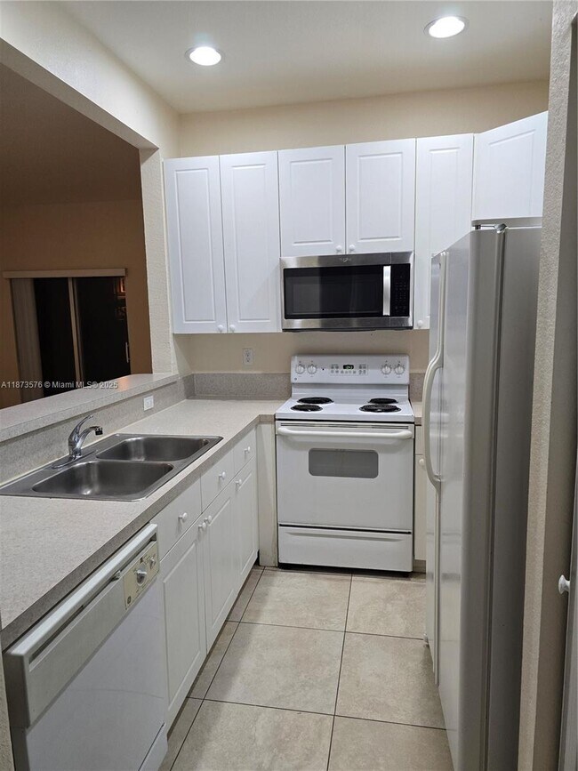 Foto del edificio - 3395 Merrick Ct