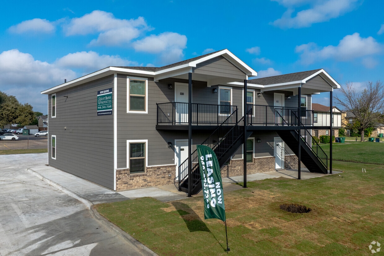 Foto principal - 3009 Grey Wolf Cir