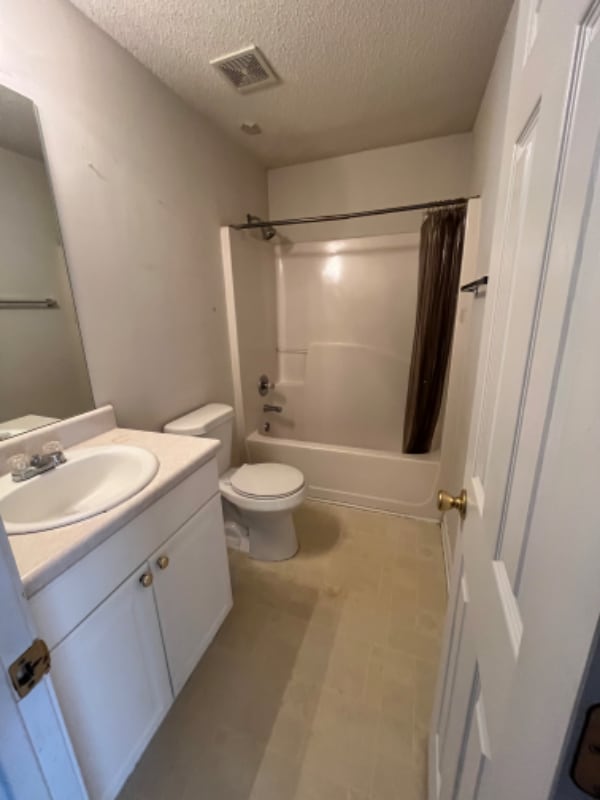 Building Photo - 5420 Sapphire Cir