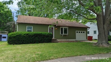 Building Photo - 907 Oakcrest Dr
