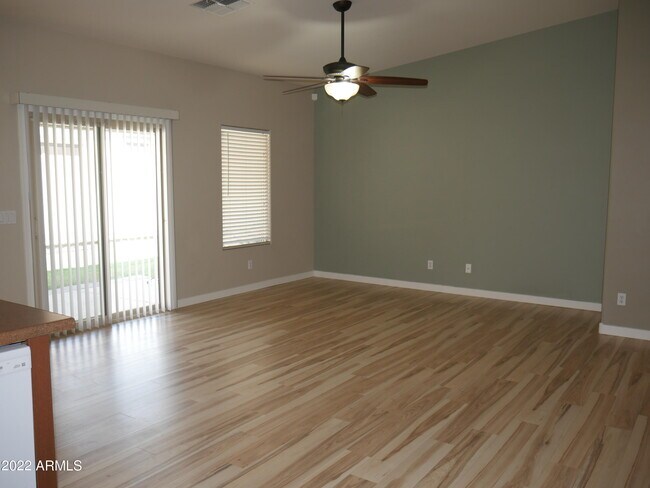 Building Photo - 2190 E Mohave Ln