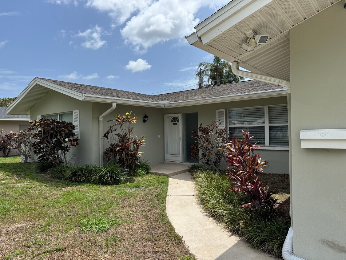 Foto principal - 1400 Viewtop Dr