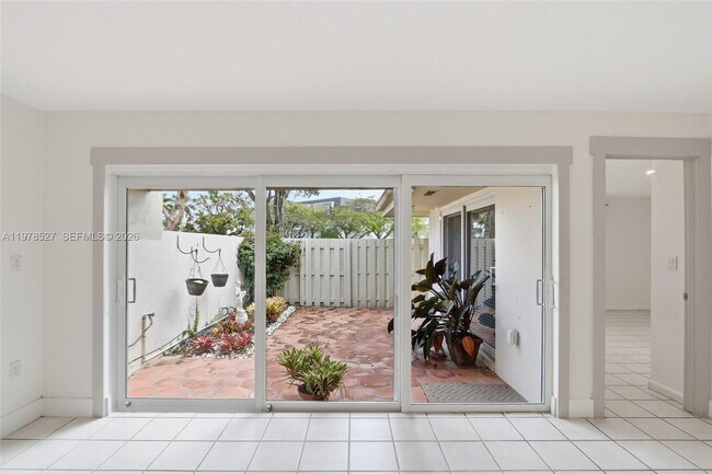 Foto del edificio - 8105 SW 81st Ct