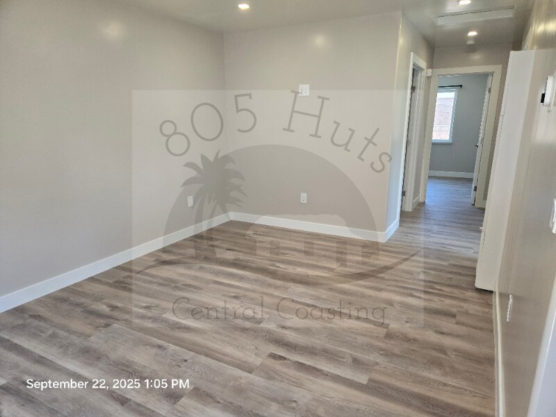 Foto del edificio - 1378 Yale Pl