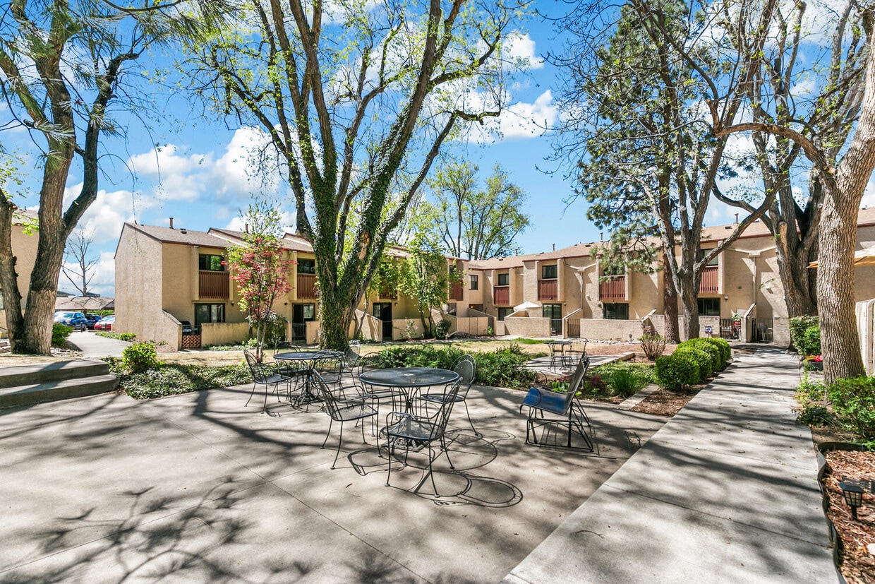 Photo - 1060 S Parker Rd (Denver, CO)