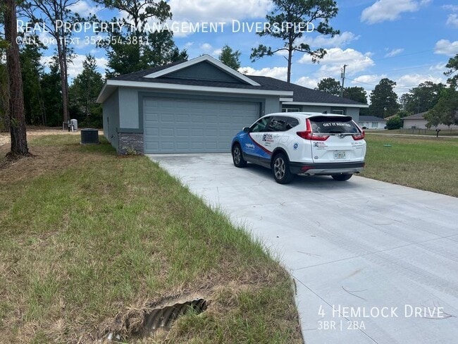 Building Photo - 4 Hemlock Dr